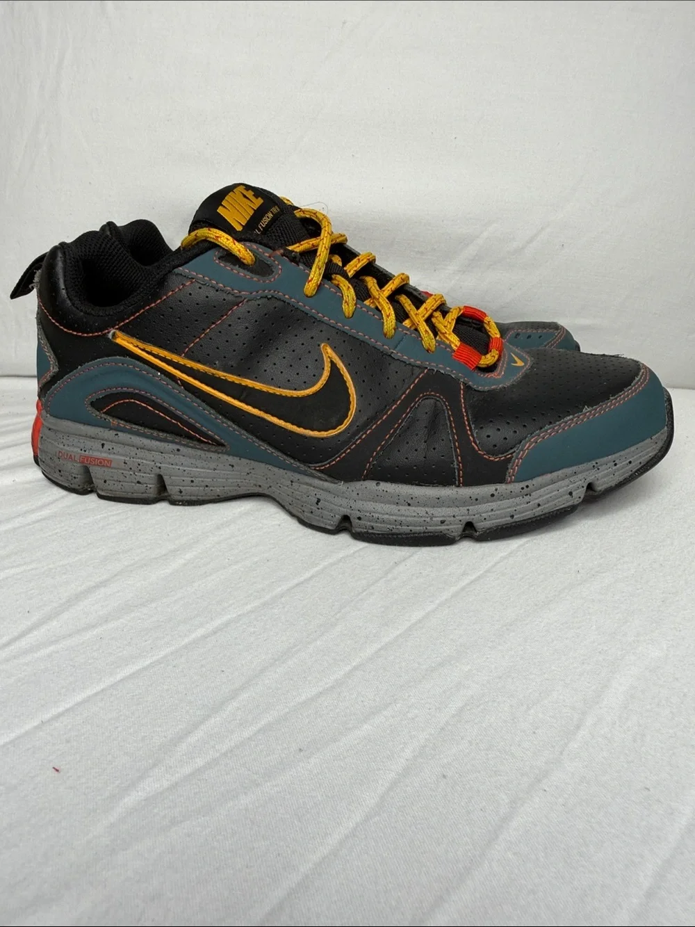 Nike Black and Yellow Women's Dual Fusion TR2 Athletic Shoes with Teal Accents